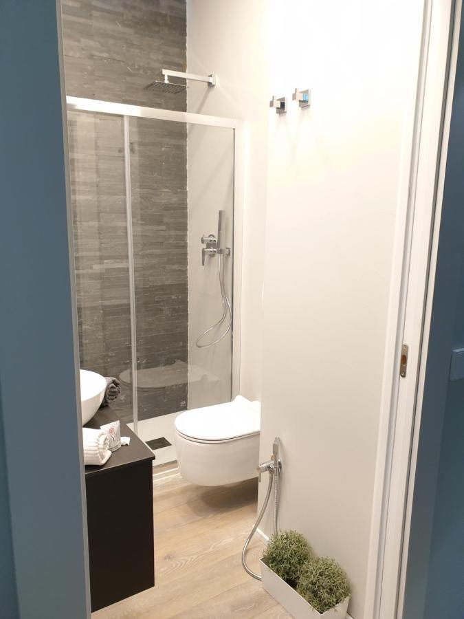 Jewel Apartment Vista Duomo 100M Mediolan Zewnętrze zdjęcie
